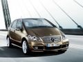 Laro Isang Class Sedan Puzzle  online