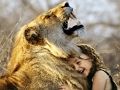 Laro Lion at Girl Itinaas ng Jigsaw  online