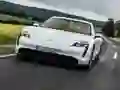 Laro Porsche Taycan online