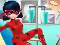 Laro Dotted Girl Ambulance For Superhero online