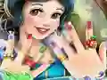 Laro Snow White Nails online