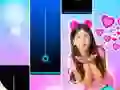 Laro Maria Clara e JP Piano Game Tiles online