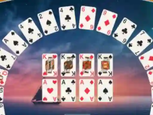 Laro Crescent Solitaire online