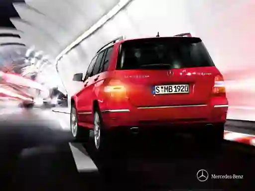 Laro Luxury Medium Suv Puzzle online