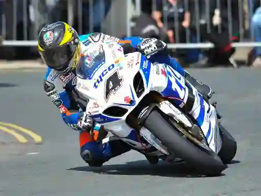 Laro Racing Motorbike online