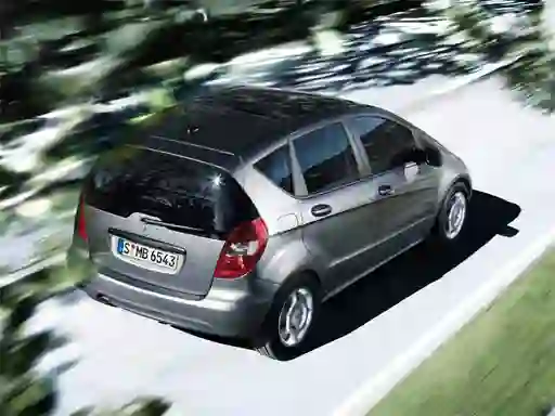 Laro A Class Sedan Puzzle online