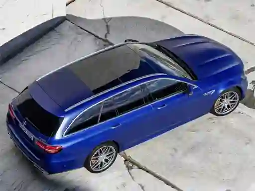 Laro Mercedes Benz E63 Amg Estate Slide online