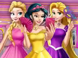 Laro Princesses At Masquerade online