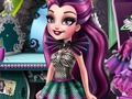 Laro Dark Queen Closet online