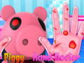 Laro Ginagamot ni Piggy ang kanyang mga kamay  online